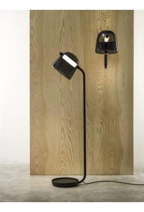 Mona Medium -  Lampă de podea neagră cu abajur fumuriu din sticlă